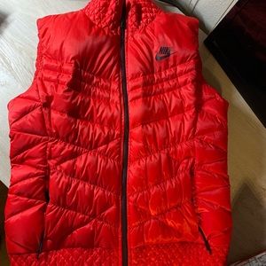 Red Nike Vest Sport Active Sport Athletic Running Size L large New